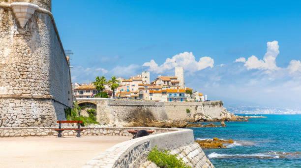 Amazing New Property In The Heart Of The Old Town Of Antibes Dış mekan fotoğraf