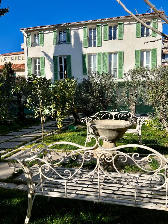 Amazing New Property In The Heart Of The Old Town Of Antibes Dış mekan fotoğraf