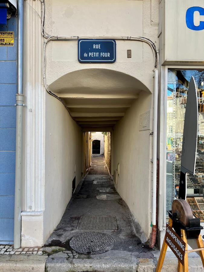 Amazing New Property In The Heart Of The Old Town Of Antibes Dış mekan fotoğraf