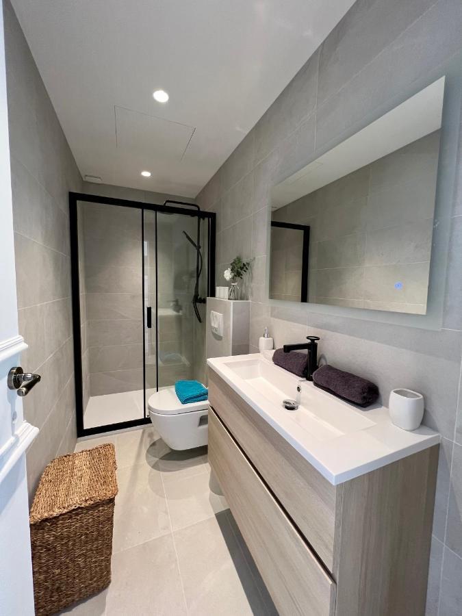 Amazing New Property In The Heart Of The Old Town Of Antibes Dış mekan fotoğraf